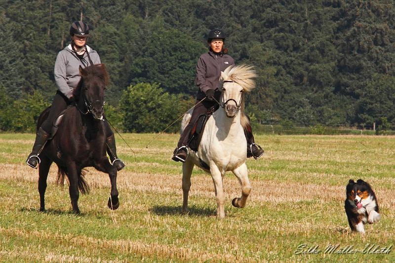 Ninja und Bine Stoppelfeld a.jpg